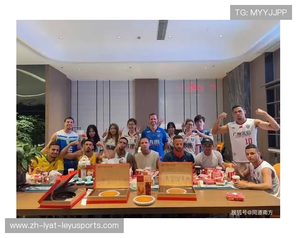 足球赛事的观众互动与参与感提升